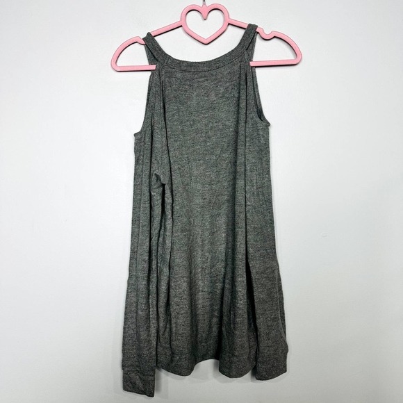 Chaser NWT Long Sleeve Cold Shoulder Raglan Scoop Neck Top Gray Size Medium - Picture 4 of 5